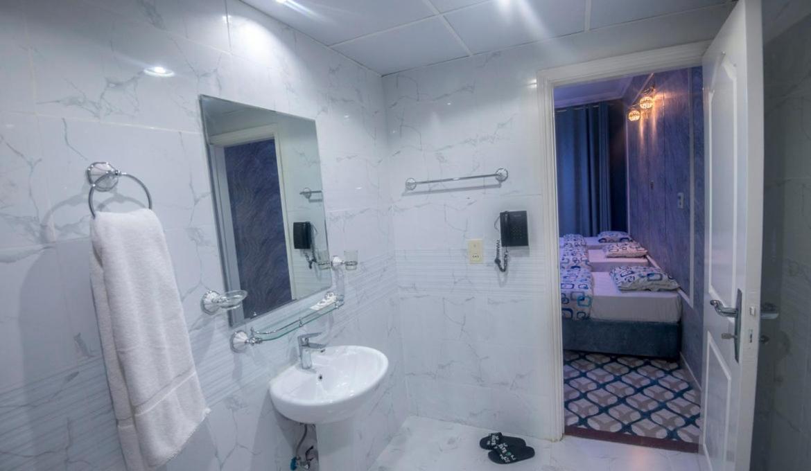 Dreamwhite Hotel Дубай Екстериор снимка
